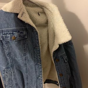 NWOT SHERPA LINED DENIM JACKET